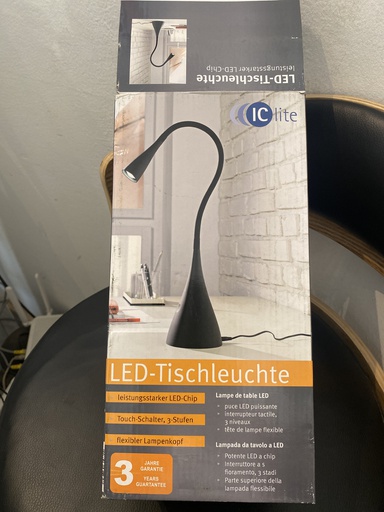 LAMPE DE TABLE IC  LITE NEW NOIR